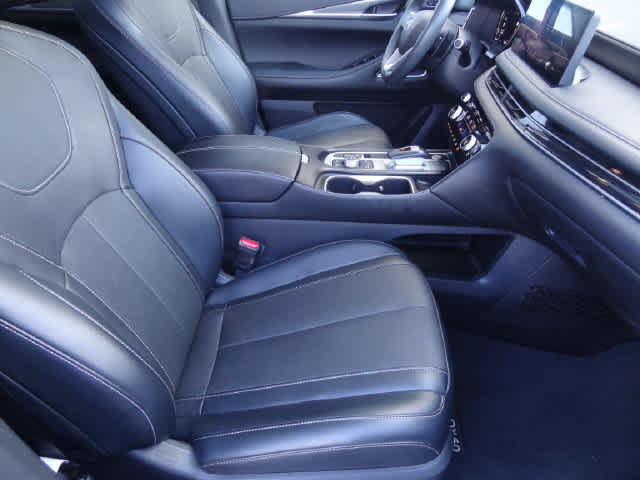 Used 2023 INFINITI QX60 Luxe w/ Performance Audio Package AWD/4WD image 18
