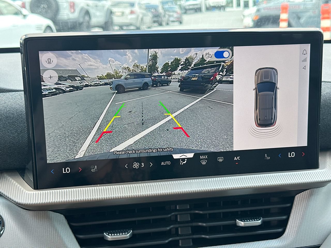 New 2026 Ford Explorer Active w/ Active Comfort Package RWD image 30