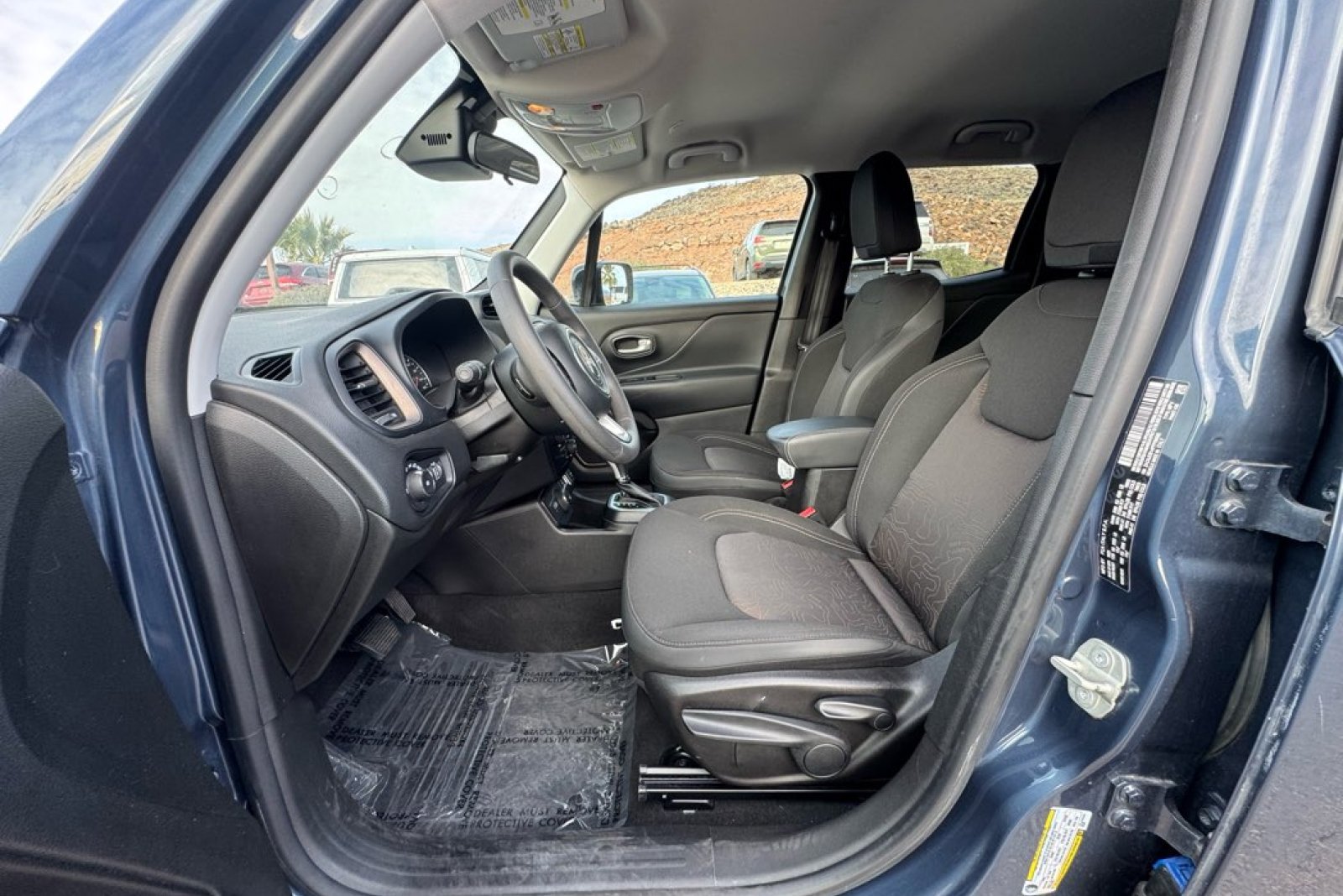 Certified 2023 Jeep Renegade Latitude image 9