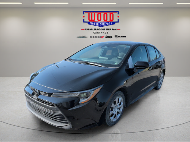 Used 2023 Toyota Corolla LE FWD image 7