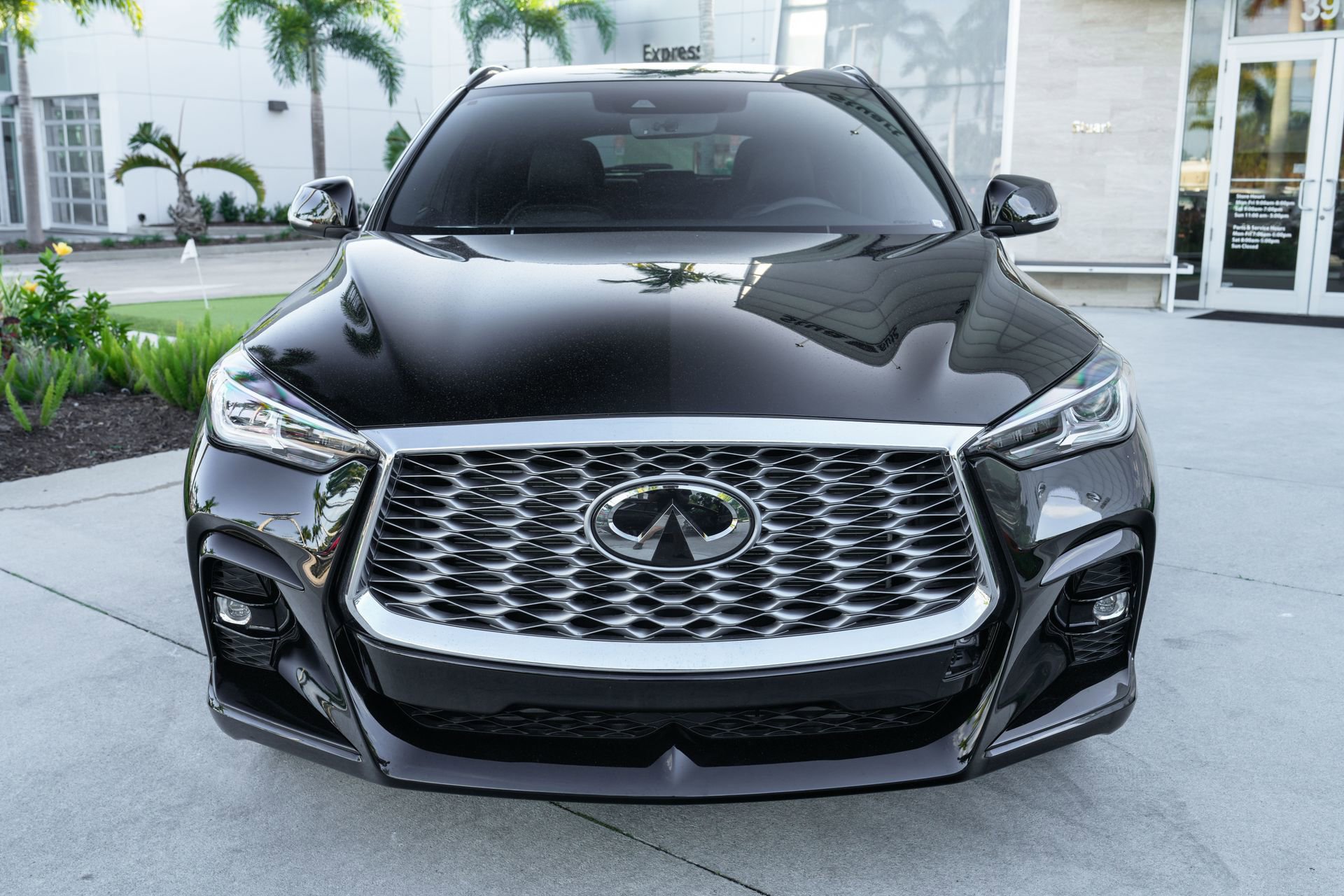 Used 2025 INFINITI QX55 Luxe w/ Cargo Package image 4