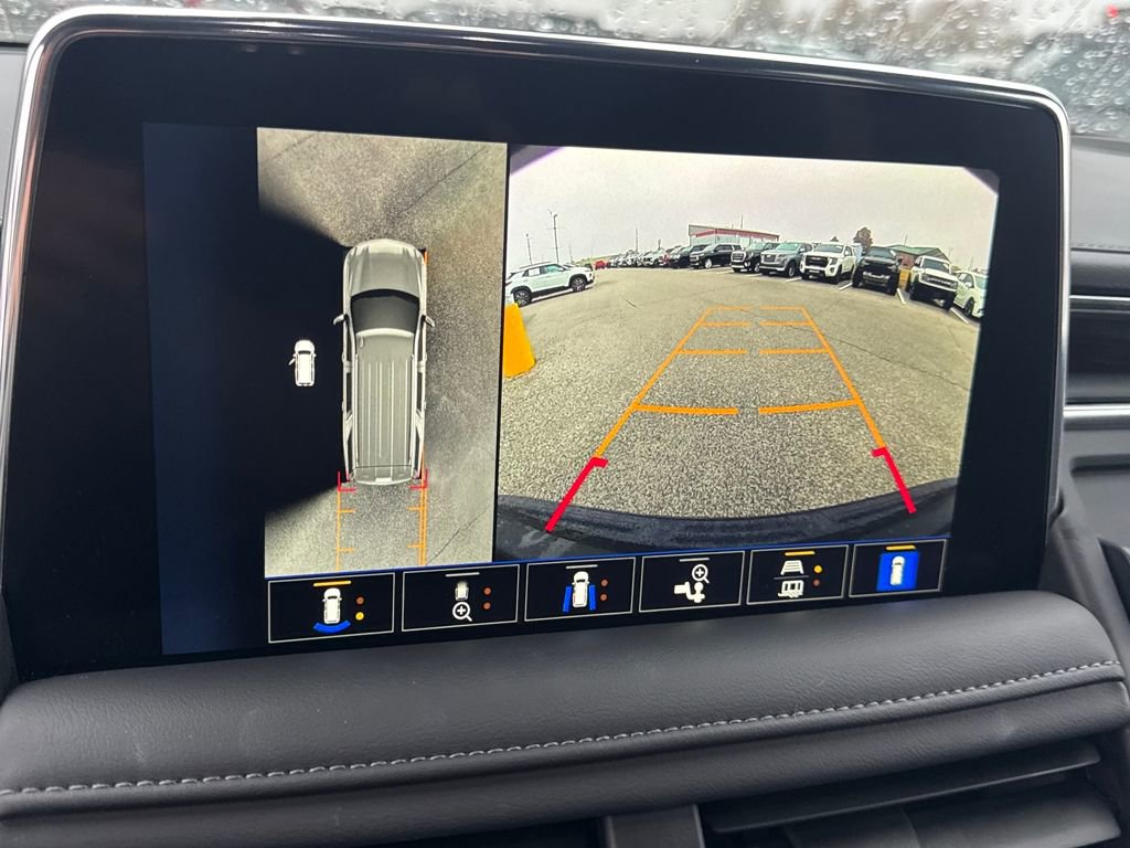 Used 2024 Chevrolet Tahoe Z71 w/ Luxury Package image 22