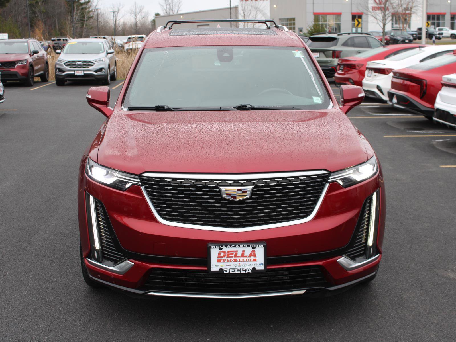 Used 2021 Cadillac XT6 Premium Luxury image 2