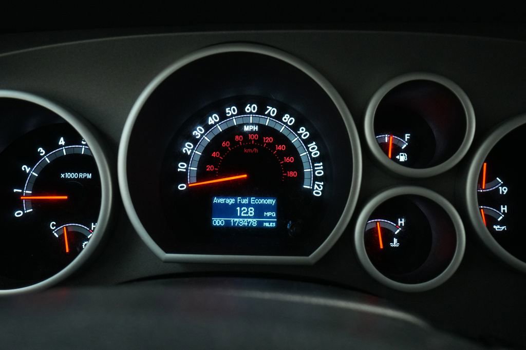 Used 2012 Toyota Tundra Limited w/ Memory Pkg image 39