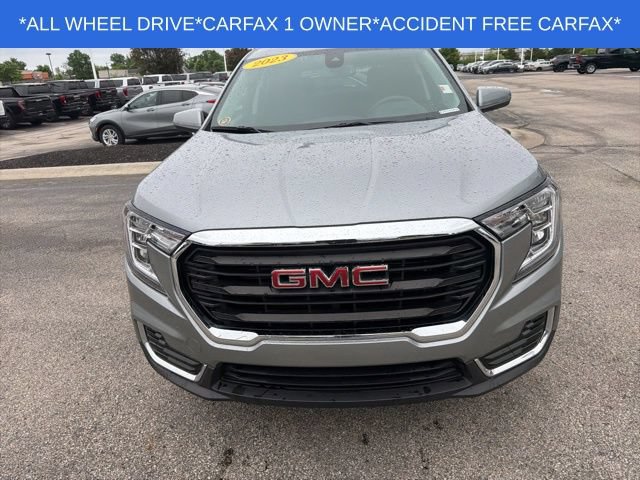 Used 2023 GMC Terrain SLE AWD/4WD image 4
