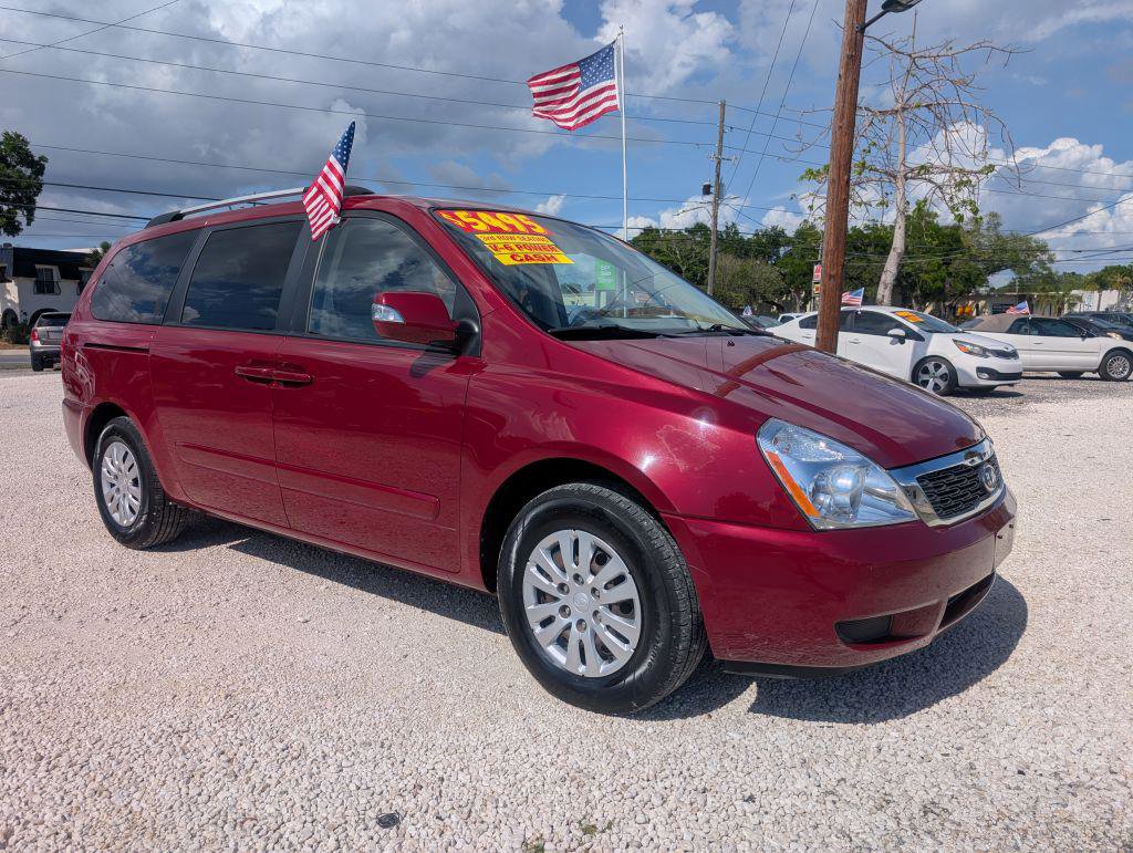 Used 2012 Kia Sedona LX image 1