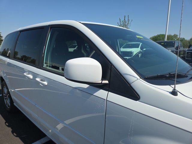 Used 2016 Dodge Grand Caravan SE image 5