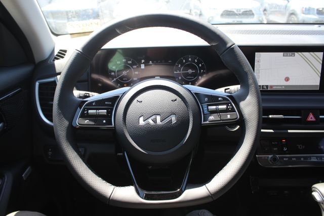 New 2026 Kia Seltos SX w/ SX Sunroof Package AWD/4WD image 12