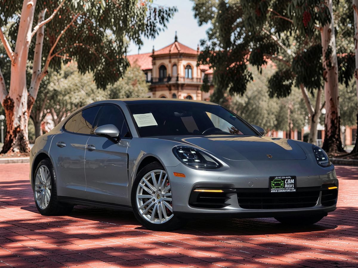Used 2018 Porsche Panamera image 2