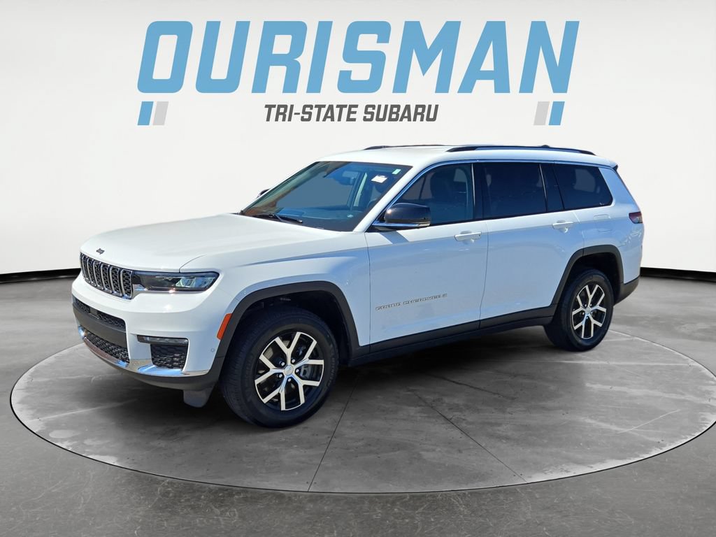 Used 2023 Jeep Grand Cherokee L Limited w/ Luxury Tech Group II AWD/4WD image 2