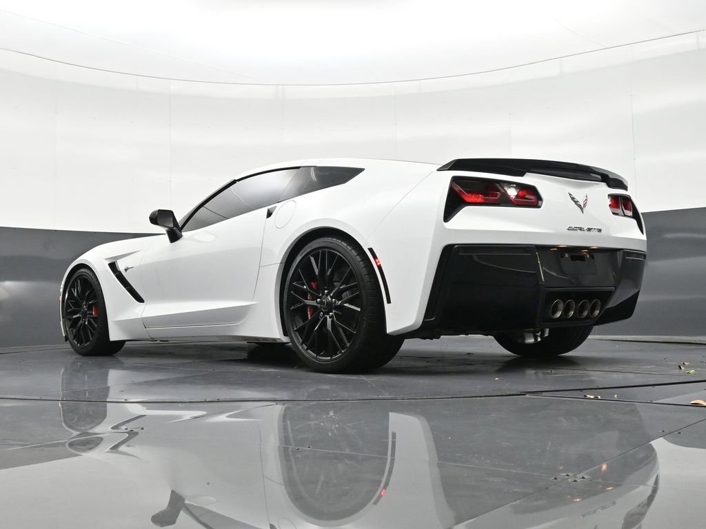 Used 2015 Chevrolet Corvette Stingray Coupe image 27
