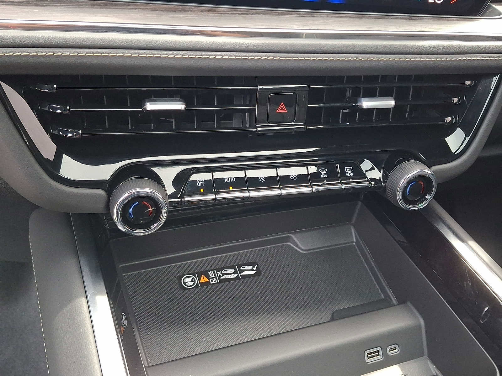 Used 2026 Chevrolet Tahoe Premier image 18