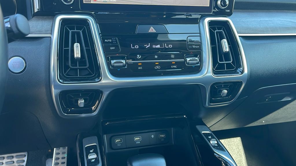 Used 2022 Kia Sorento SX Prestige image 21