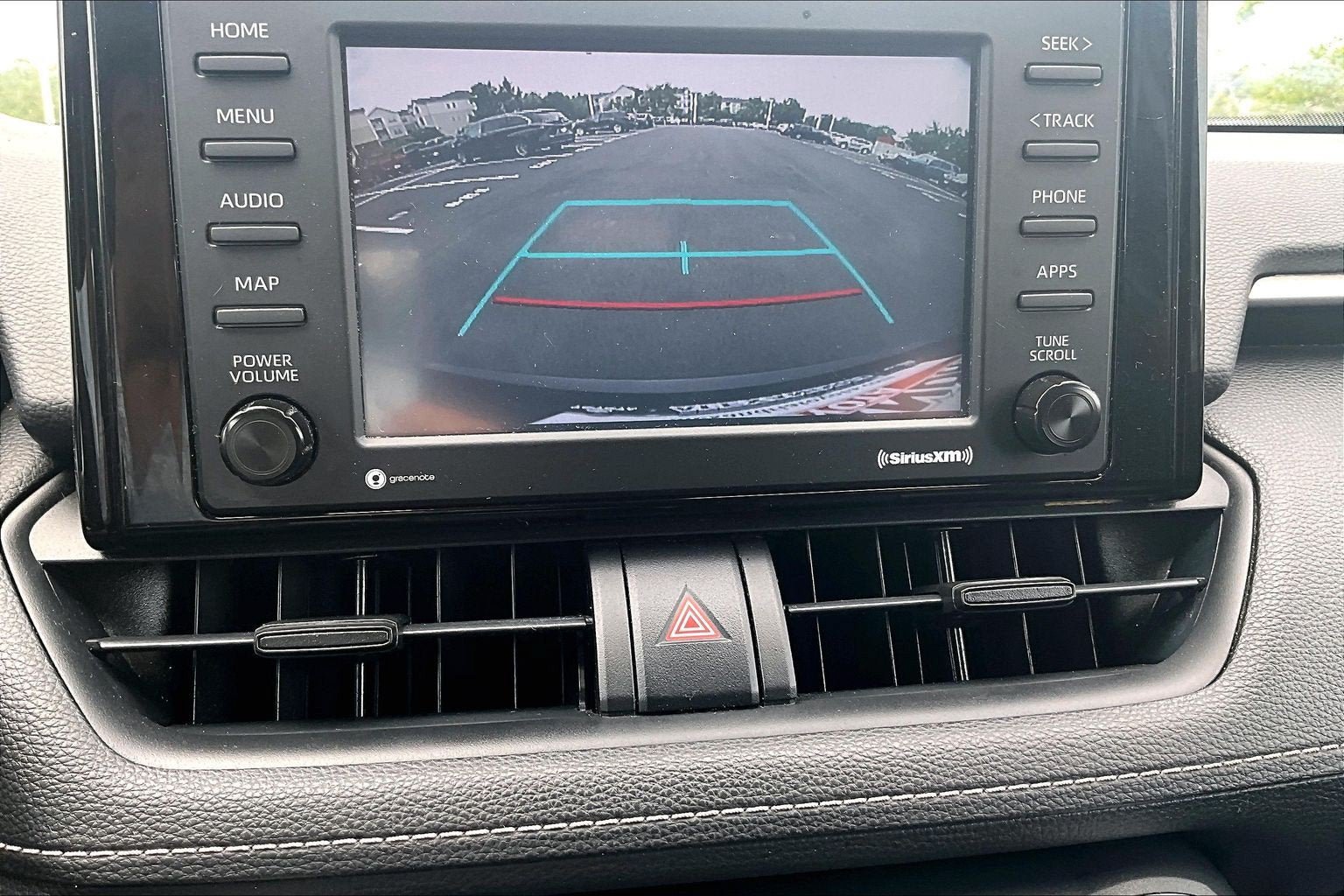 Used 2021 Toyota RAV4 LE AWD/4WD image 20