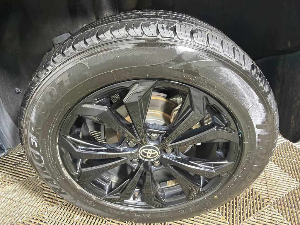 Used 2022 Toyota RAV4 XSE image 21