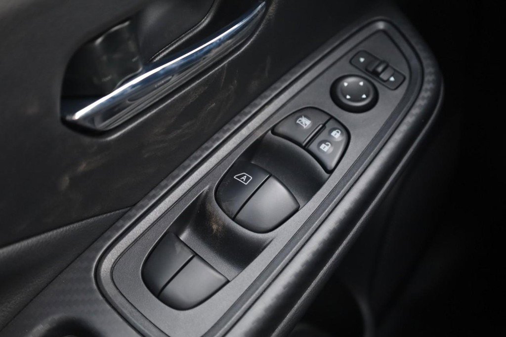 New 2025 Nissan Versa SV w/ Trunk Package image 16