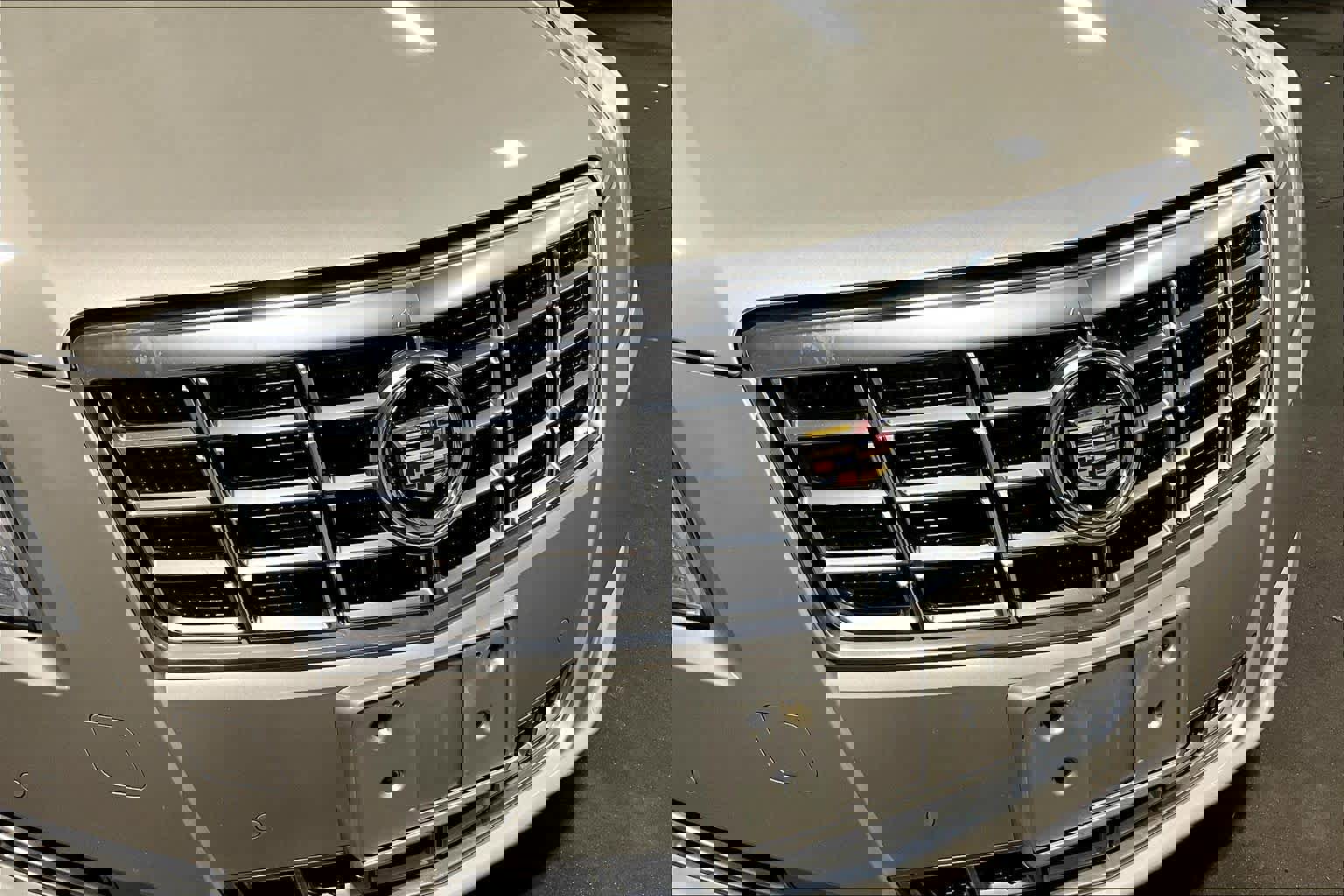 Used 2014 Cadillac XTS Luxury w/ Driver Awareness Package image 30