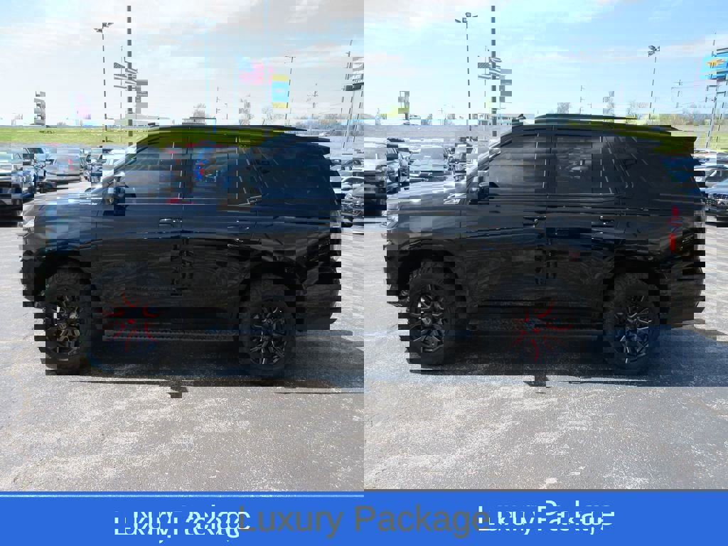 Used 2021 Chevrolet Tahoe Z71 w/ Z71 Signature Package image 2