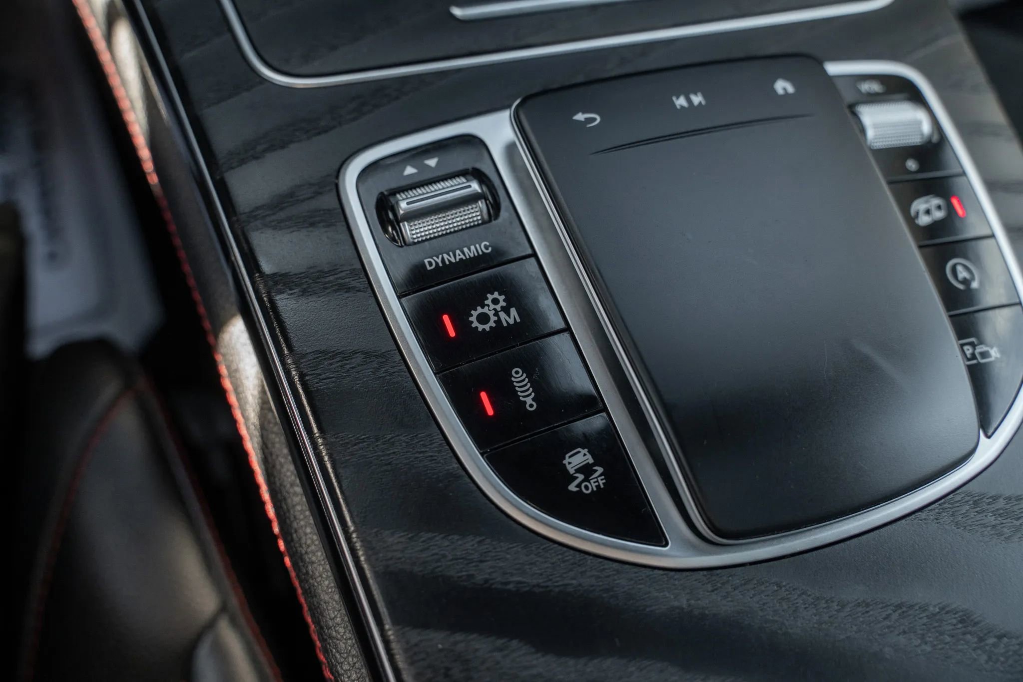 Used 2021 Mercedes-Benz GLC 43 AMG 4MATIC image 33