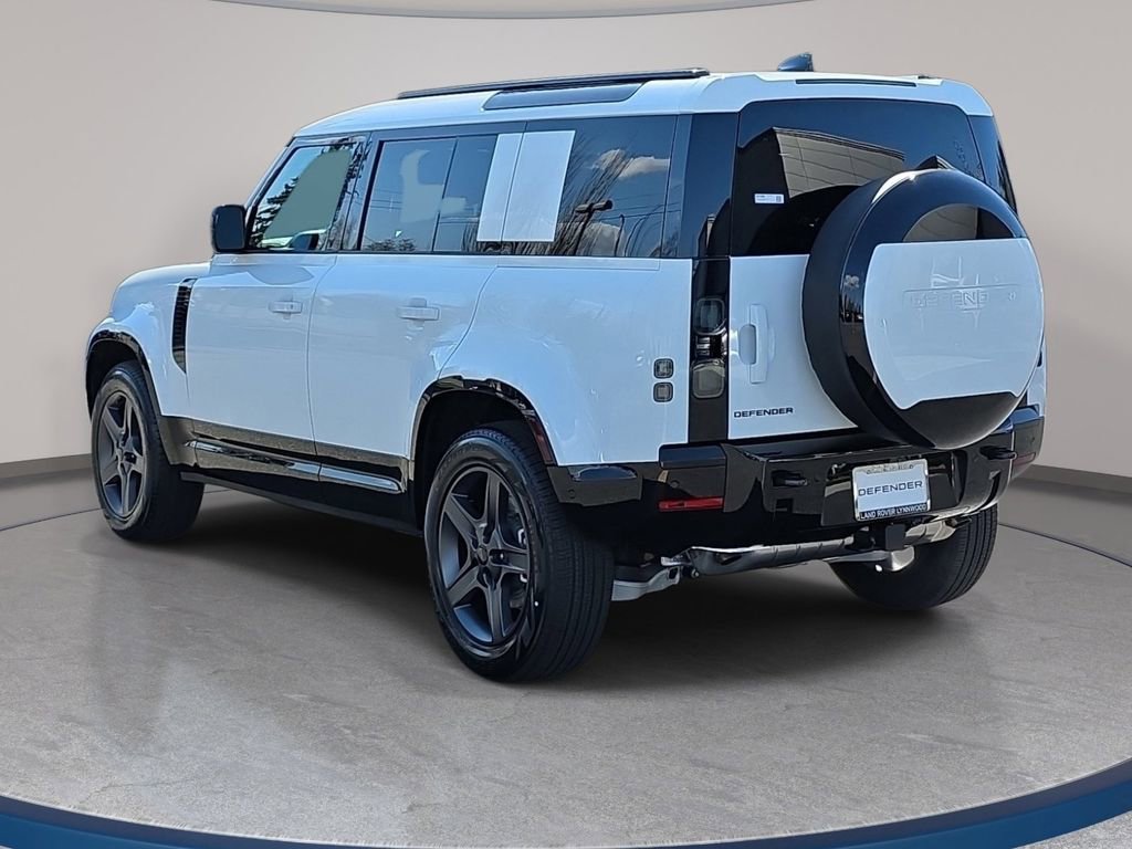 New 2026 Land Rover Defender 110 X-Dynamic SE image 7