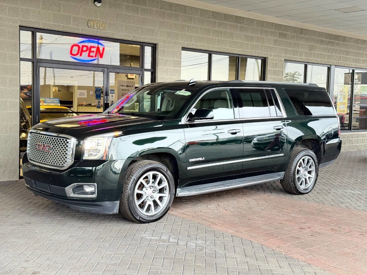Used 2016 GMC Yukon XL Denali w/ Open Road Package image 63
