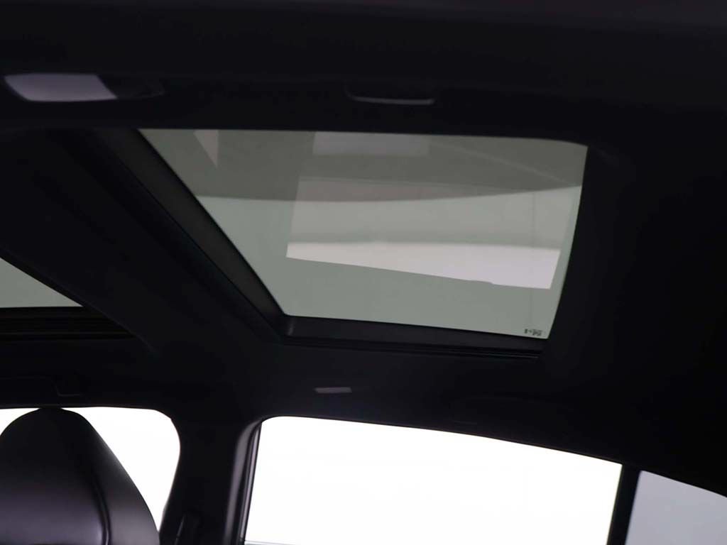 Used 2023 Nissan Maxima SR w/ Sport Mat Group FWD image 20