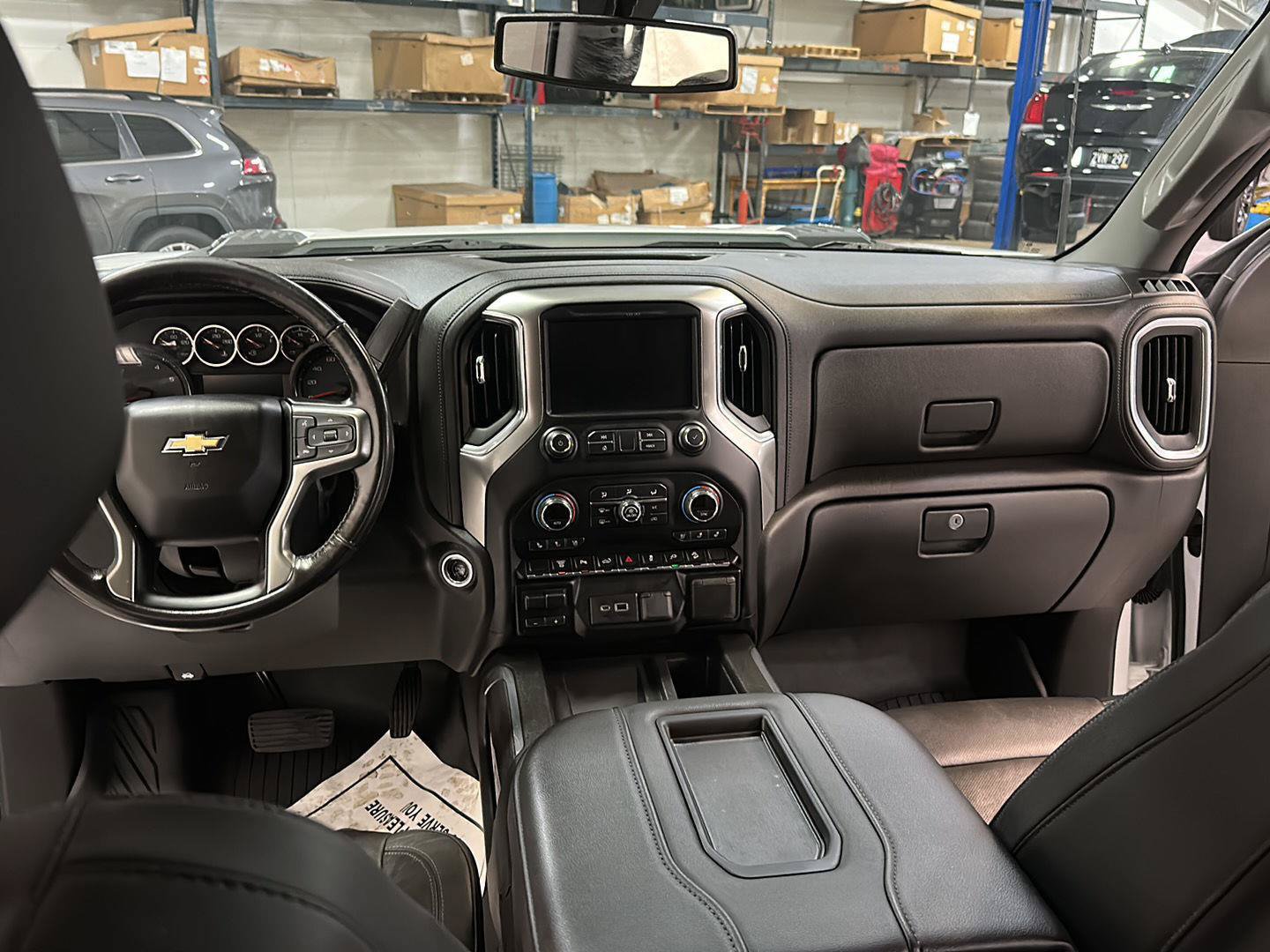 Used 2020 Chevrolet Silverado 2500 LTZ w/ LTZ Plus Package AWD/4WD image 29