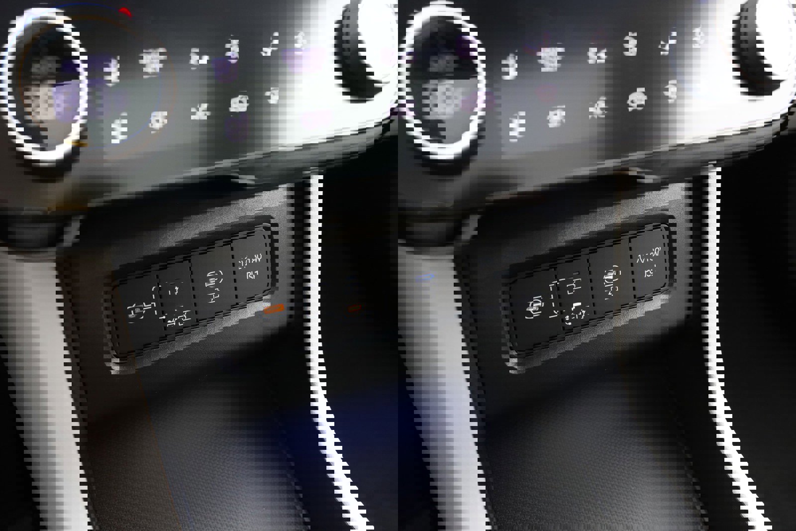 New 2026 Hyundai Tucson Limited image 32