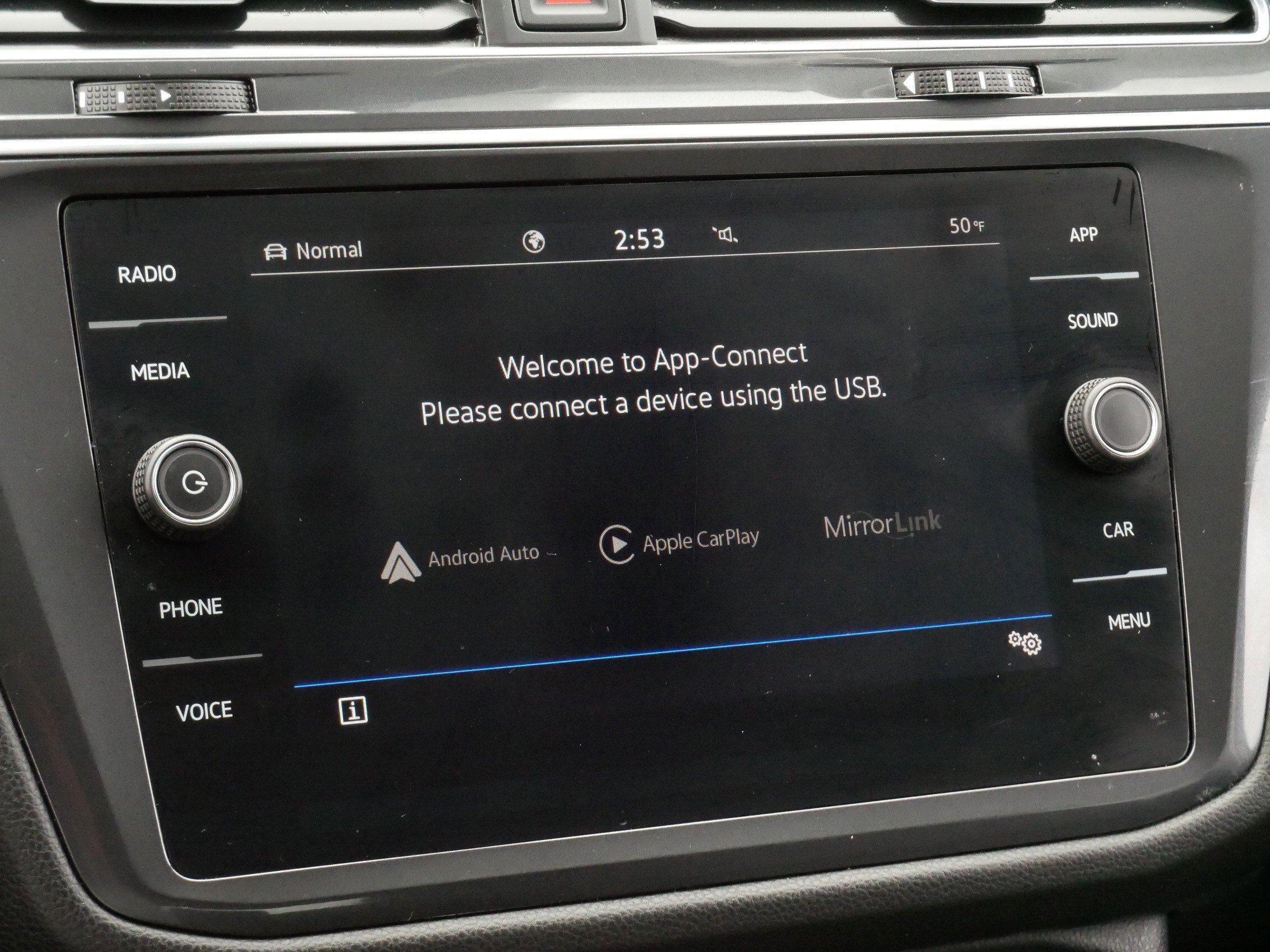 Certified 2023 Volkswagen Tiguan SE image 22
