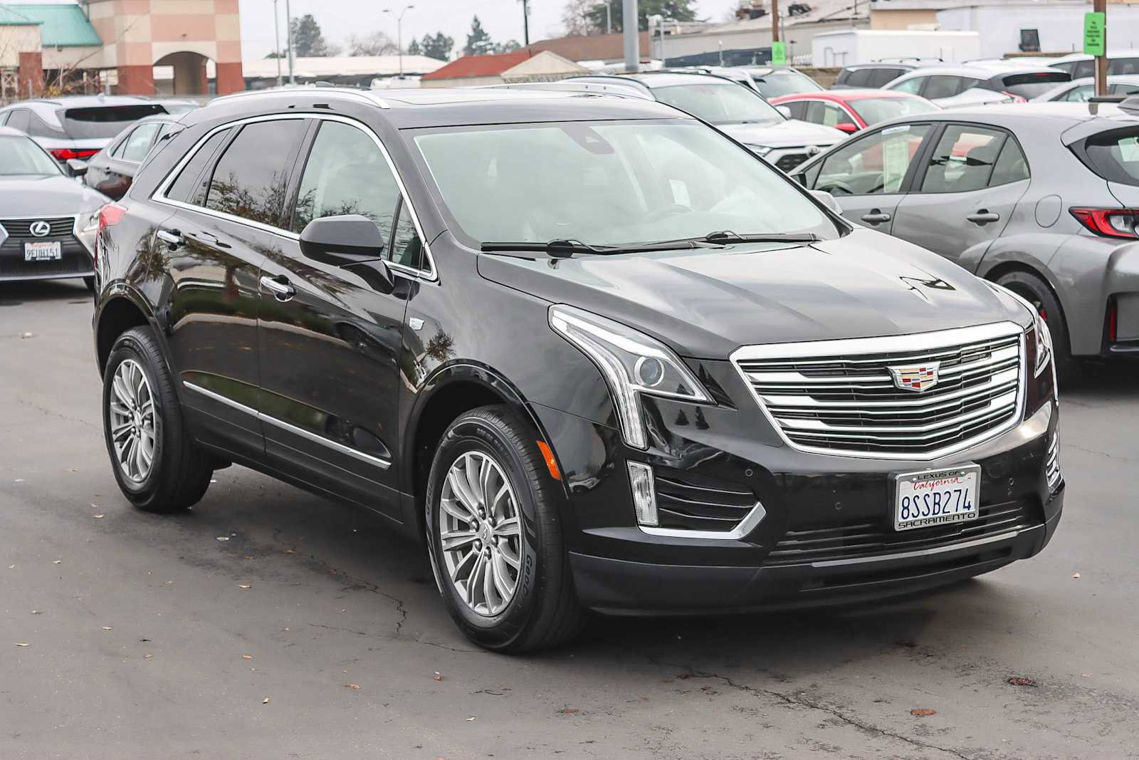 Used 2017 Cadillac XT5 Luxury w/ Driver Awareness Package image 5