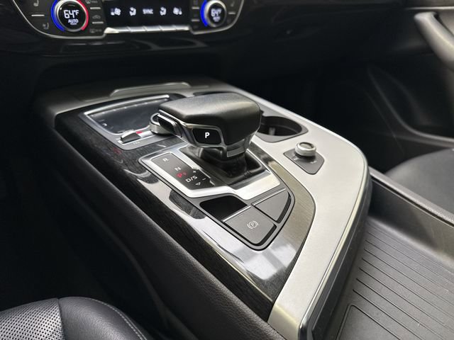 Used 2019 Audi Q7 3.0T Premium Plus image 17