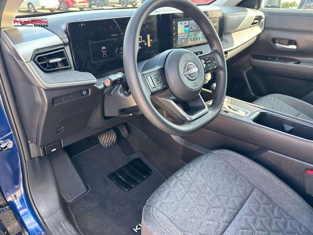 Used 2025 Nissan Kicks SV image 34