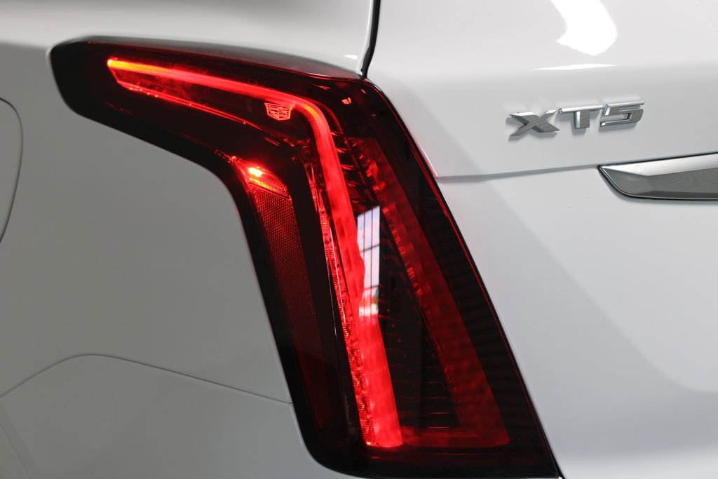 Used 2024 Cadillac XT5 Premium Luxury FWD image 54