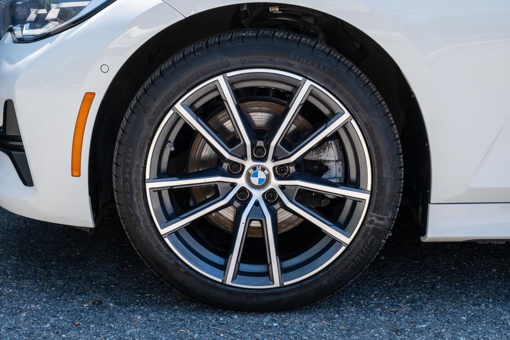 Used 2021 BMW 330i xDrive Sedan w/ Convenience Package AWD/4WD image 29