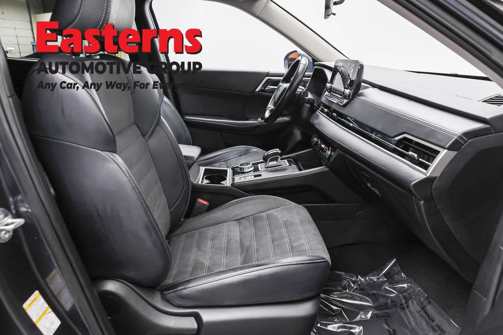 Used 2024 Mitsubishi Outlander SE FWD image 25