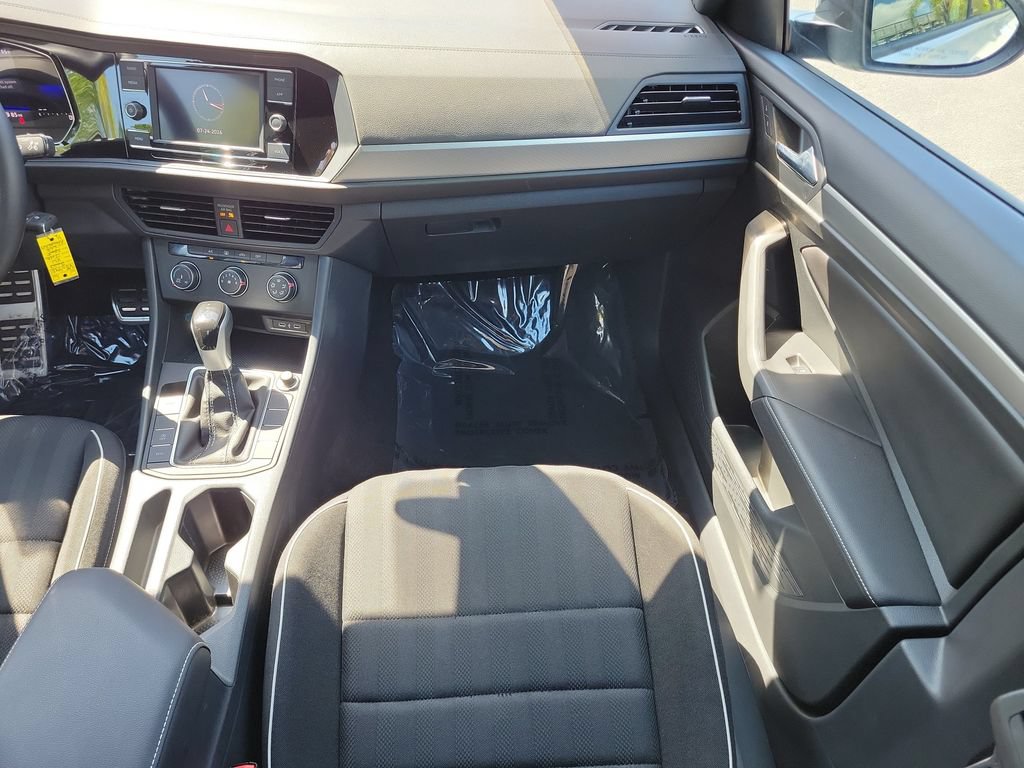 Used 2023 Volkswagen Jetta Sport FWD image 13