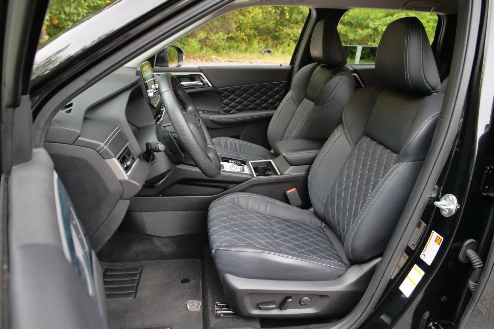 Used 2022 Mitsubishi Outlander SEL AWD/4WD image 3