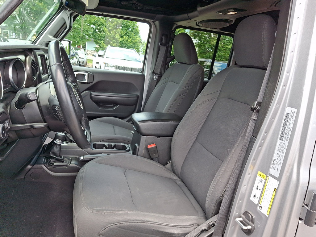 Used 2018 Jeep Wrangler Unlimited Sport S AWD/4WD image 24