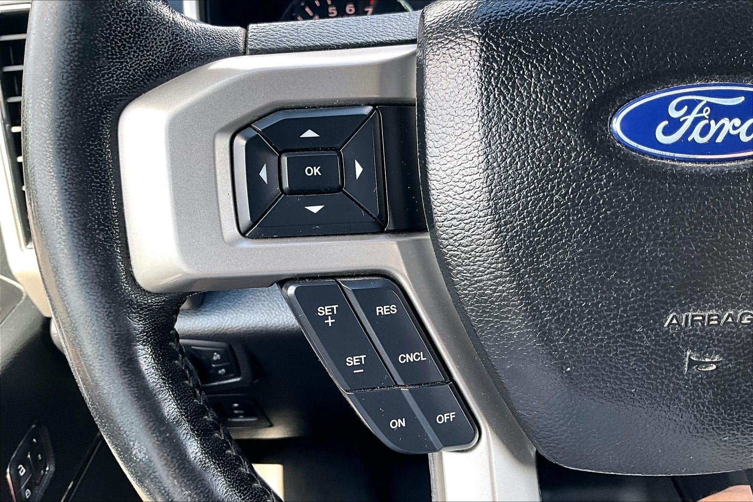 Used 2018 Ford F150 Lariat AWD/4WD image 16