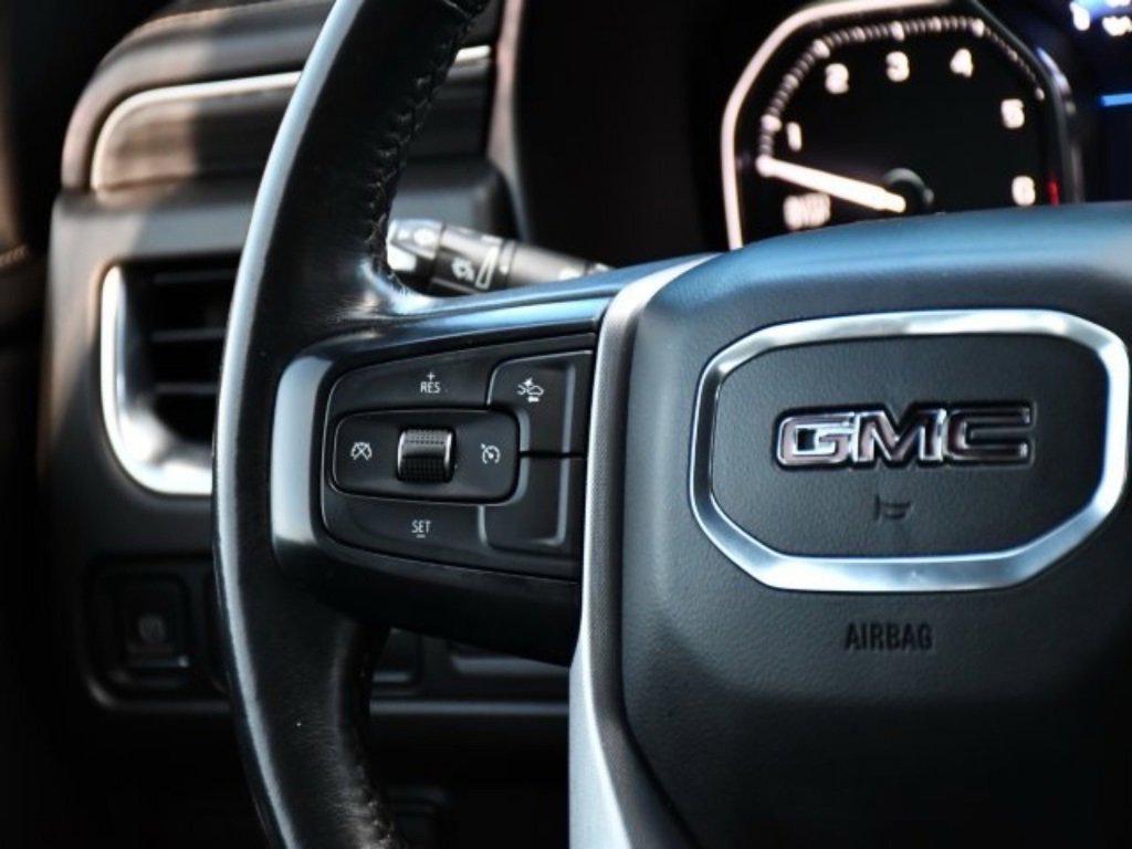 Used 2021 GMC Yukon XL SLT image 26