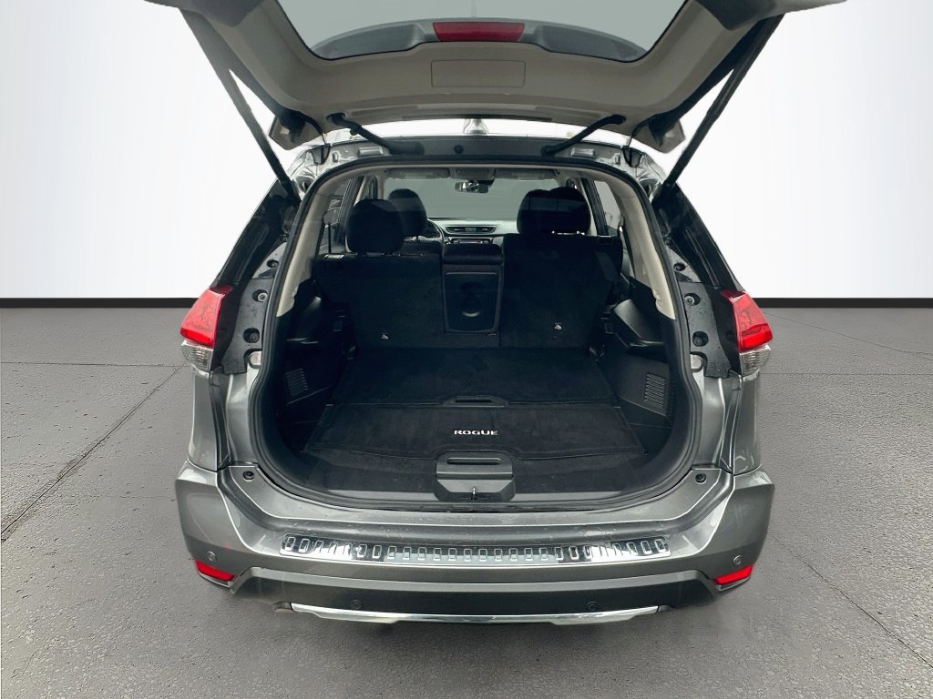 Used 2019 Nissan Rogue SV w/ Premium Package FWD image 25