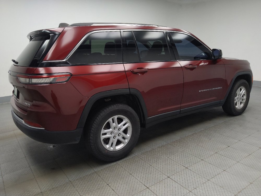 Used 2023 Jeep Grand Cherokee Laredo w/ Luxury Tech Group I AWD/4WD image 10