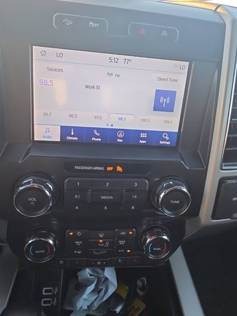 Used 2019 Ford F150 Lariat w/ Trailer Tow Package image 15