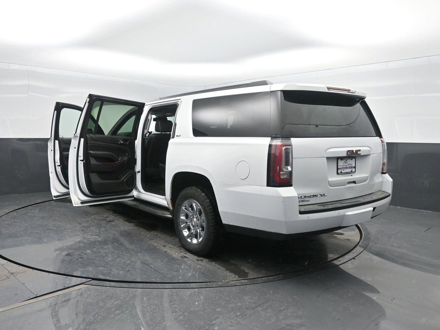 Used 2017 GMC Yukon XL SLT image 51