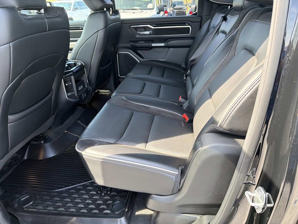 Used 2021 RAM 1500 Laramie w/ Sport Appearance Package AWD/4WD image 15