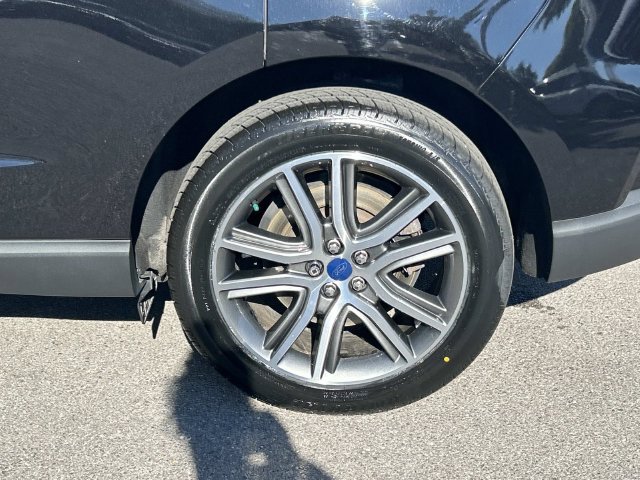 Certified 2022 Ford Edge Titanium w/ Class II Trailer Tow Package AWD/4WD image 14