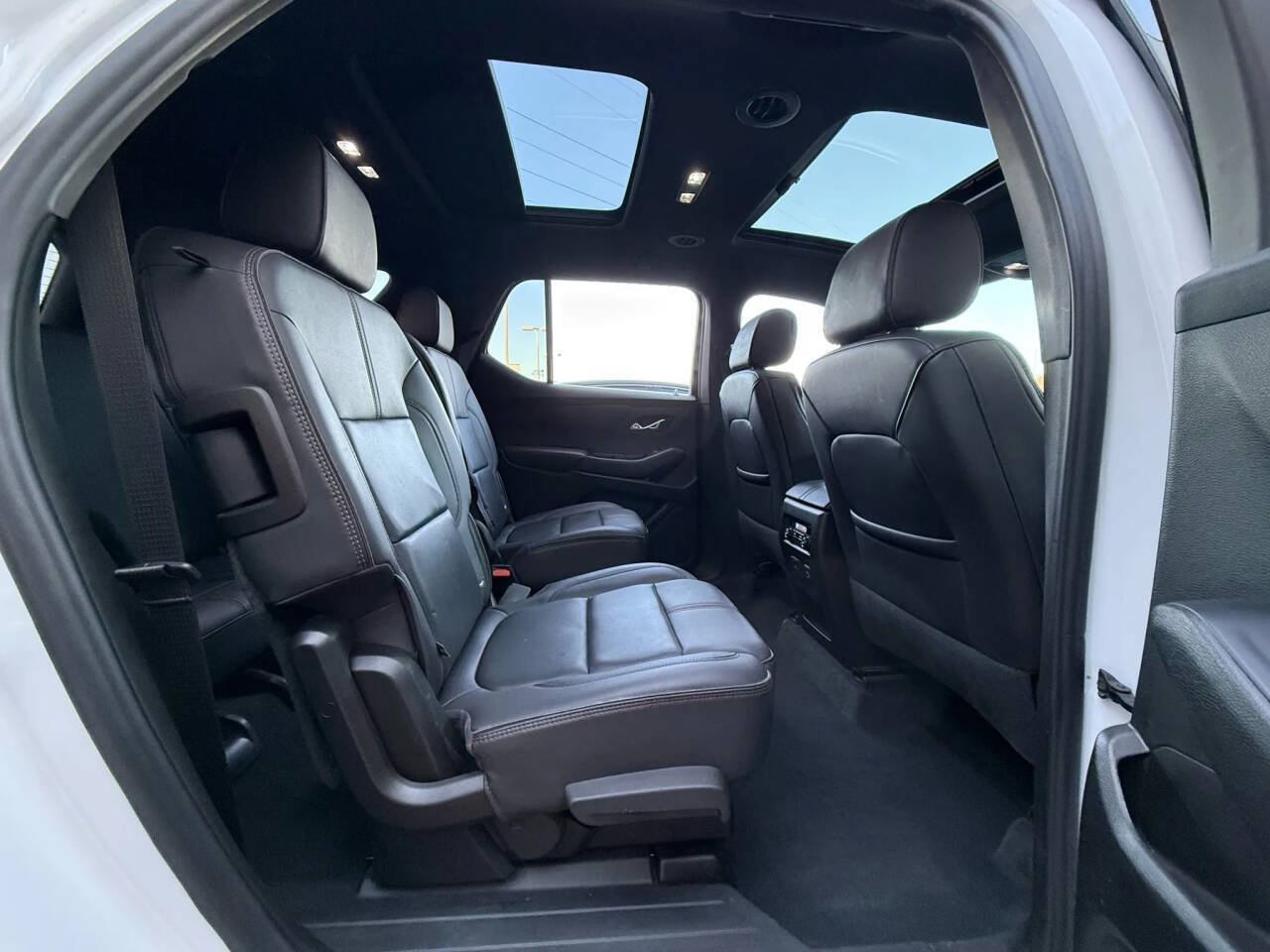 Used 2023 Chevrolet Traverse RS AWD/4WD image 26