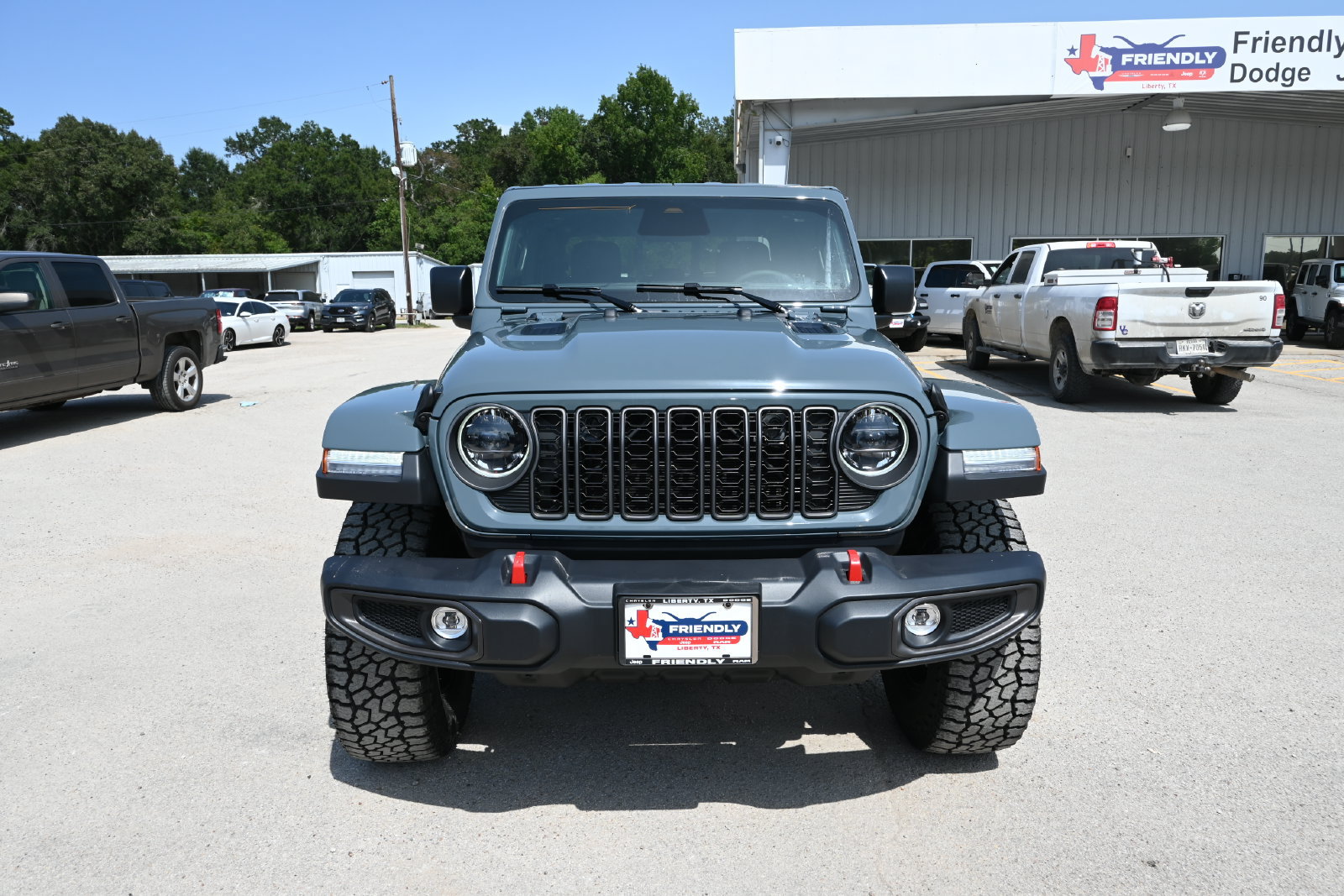 New 2026 Jeep Gladiator Rubicon w/ Steel Power Dome Hood Package AWD/4WD image 5