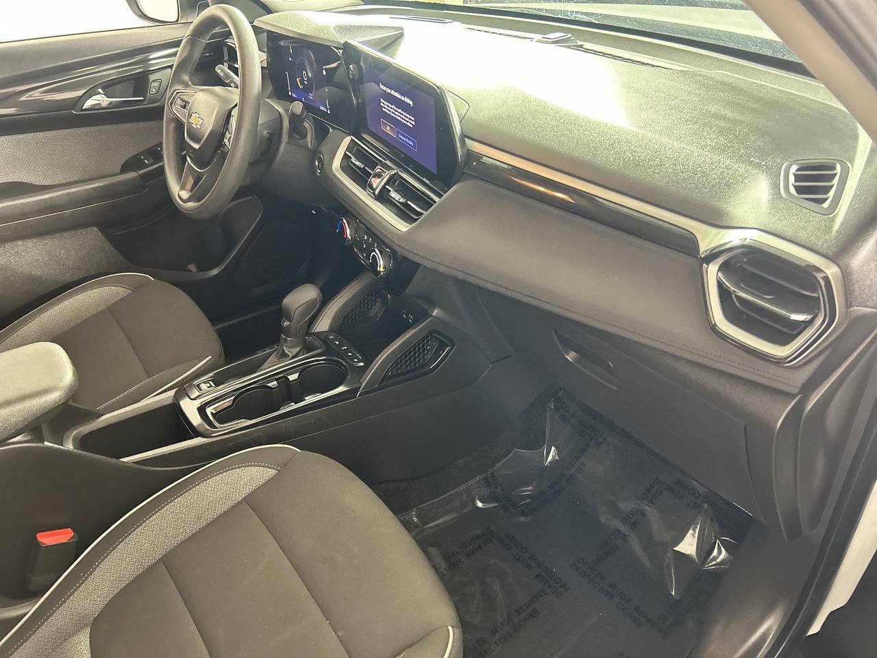 Used 2025 Chevrolet TrailBlazer LT FWD image 27