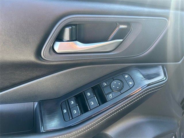 Used 2024 Nissan Rogue SV image 19